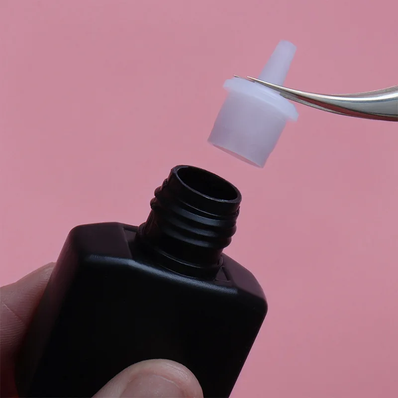 vvocci 20個入り まつげエクステ用接着剤ボトルプラグ - Eyelash Extension Repair のレビューと価格